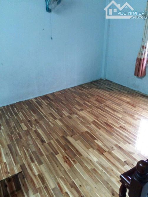 Cần bán nhà DT: 4*25m 95m2. Ngay chợ tiện buôn bán - 3