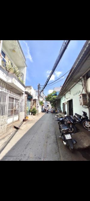 BÁN NHÀ LÊ VĂN QUỚI - 4.5 X 12M, HẺM 6M - 3 TẦNG,  GIÁ 3.6 TỶ. - 6