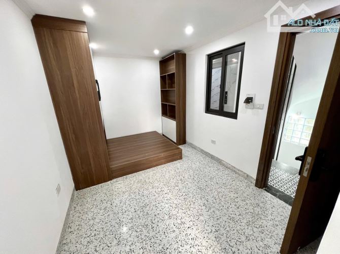 DÒNG TIỀN 135TR/THÁNG VỚI TỔNG 30P TÒA NHÀ CHO THUÊ CĂN HỘ Ở GIÁP BÁT.