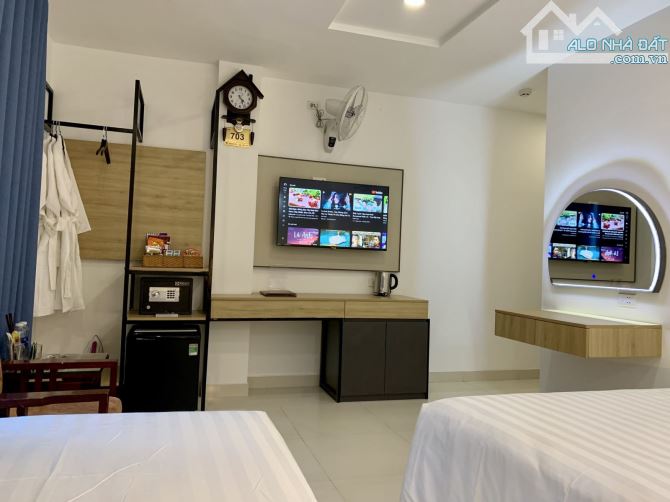 Khách Sạn 8 Tầng mặt tiền Lương Hữu Khánh, Q.1, Ngay NTMK, 6.5x23m,HĐT 200 triệu,Chỉ 65 Tỷ - 6