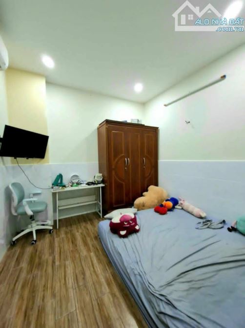 Trịnh Đình Trọng, Tân Phú, 60m2, 5 Tầng, 4,4/7,7m x 12,4m, chỉ 8 tỷ 99 - 7