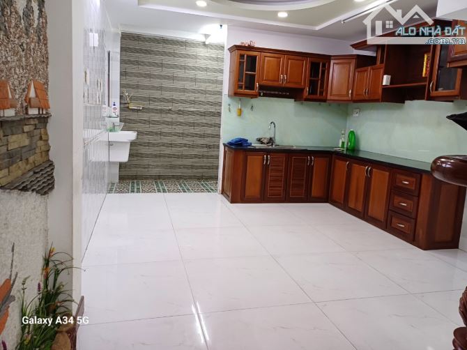 💦Nhà Hẻm  Thông 12m💦Dương Quảng Hàm Phường 5💦 Gần Chung Cư K26💦4x16m 💦4 Lầu 5PN 5WC🆘 - 8