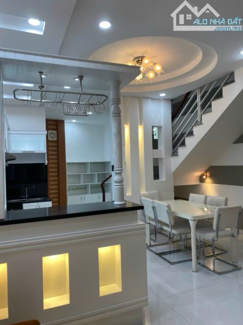 Bán biệt thự mini 1/ Trần Quang Diệu Phường 14 Quận 3 - 9