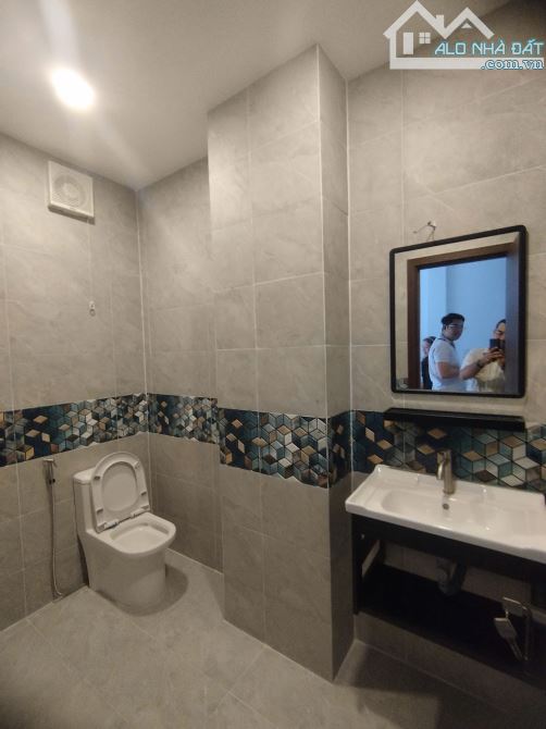 Cần cho thuê nhà làm văn phòng 2 mặt tiền đường Nguyễn Văn Vĩnh, Hậu Giang sân bay giá cạn - 9