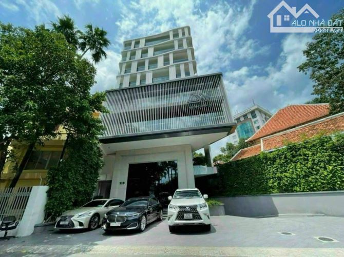 Biệt Thự MT Nguyễn Đình Chính P11 Q. PN -  DT 14x19m - KC Hầm 6Tầng - Gía: 65 Tỷ