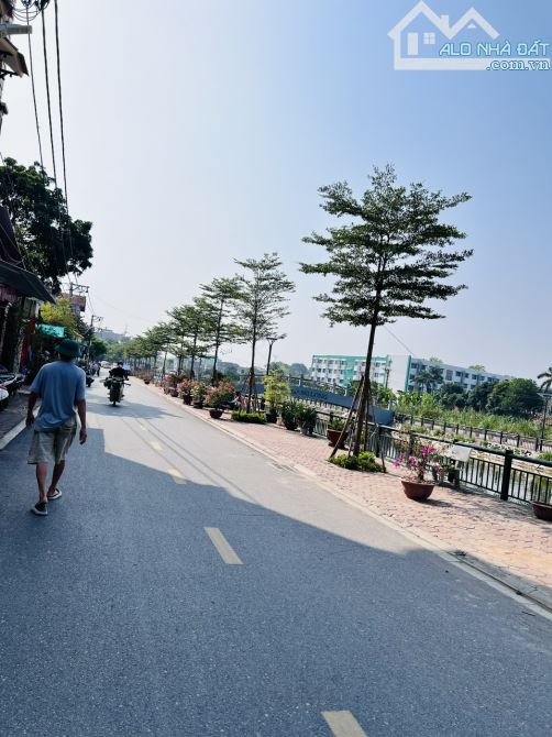 BÁN ĐẤT ĐẶNG XÁ-GIA LÂM-NGÕ NÔNG-Ô TÔ 7 CHỖ VÀO ĐẤT-NGÕ THÔNG-3,78 TỶ - 3