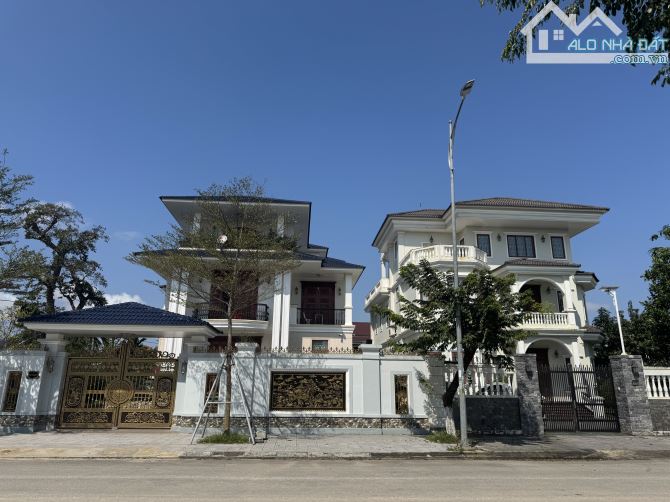 Bán đất dãy Biệt thự đẹp nhất Thuỷ Thanh - 1
