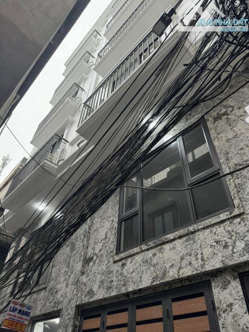 BÁN TÒA NHÀ NGÕ 22 ĐƯỜNG TÔN THẤT TÙNG. 150M2 - 7 TẦNG. THANG MÁY. 28 PHÒNG KHÉP KÍN.