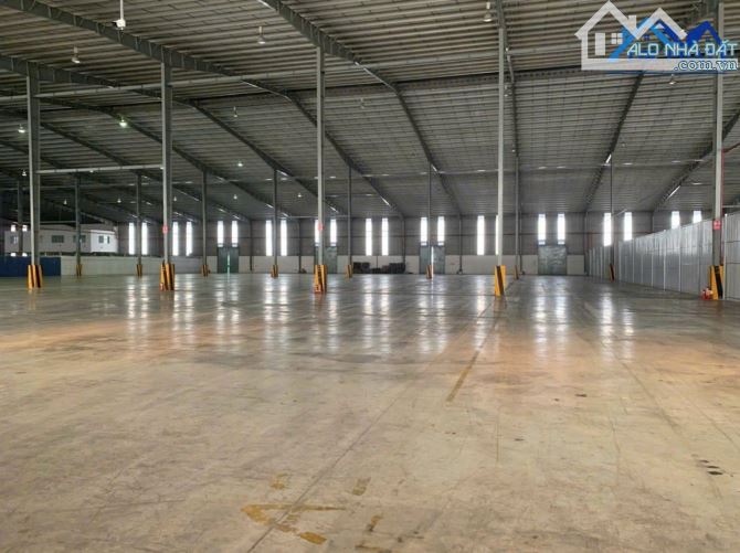 Cho thuê kho 1300m2 phường Long Bình Biên Hòa Đồng Nai giá 100tr/tháng