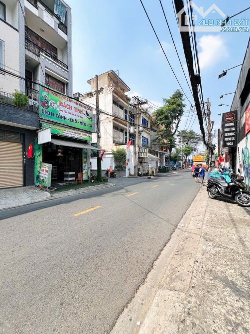 Mặt tiền Trịnh Đình Trọng - giáp quận 11 - 70m2 - 5 tầng - nội thất 1tỷ5 - chỉ 11ty5