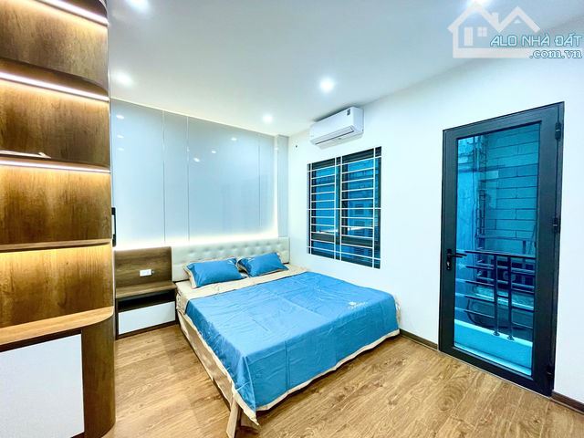 Bán nhà Kim Giang, Thanh Trì, 36m2, 5 tầng, MT 4m, full nội thất, 6.9 tỷ