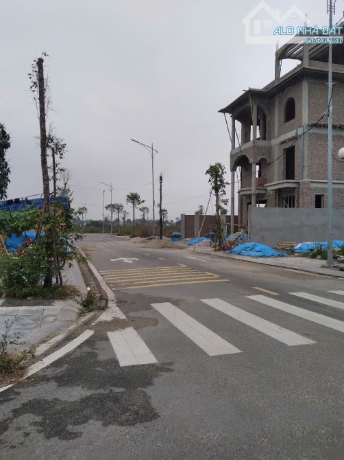 BÁN ĐẤT BT KHU ĐÔ THỊ NGUYỄN CÔNG TRỨ - 1