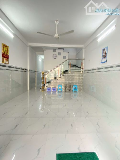 Cho thuê nhà 160 m2  khu 586 giá 7 triệu tiện văn phòng - 1