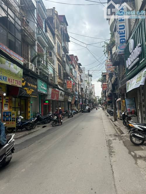 23 tỷ tòa nhà dịch vụ 17phòng  xung quanh 500m các trường đại học lớn - 1