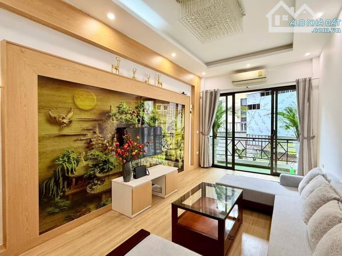 BÁN NHÀ TÂY SƠN- SÁT NGÃ TƯ SỞ- TRUNG TÂM ĐỐNG ĐA- Ô TÔ ĐỖ CỬA- NHÀ ĐẸP Ở NGAY - 1