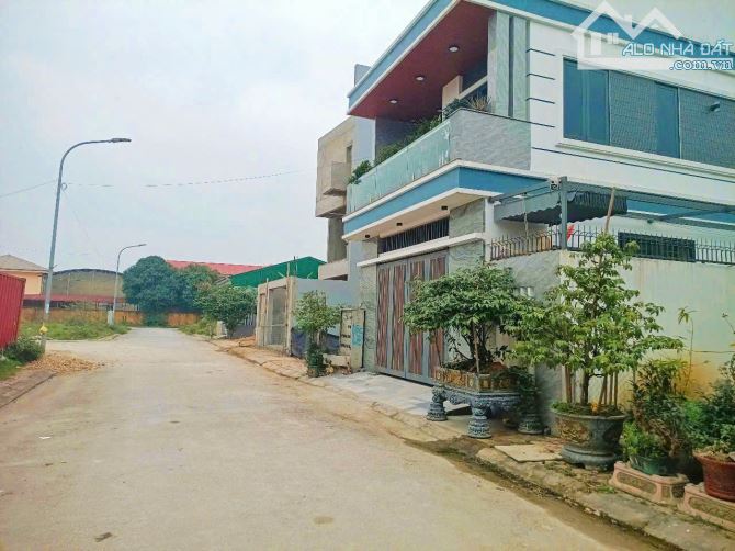 Bán 98m2 đất Tái Định Cư Xóm 12 - Nghi Phú - 1