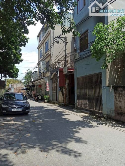 Bán nhà Giang Chính, Biên Giang, 40m2 4 tầng ô tô vào nhỉnh 4 tỷ gần trường Tiểu học - 1