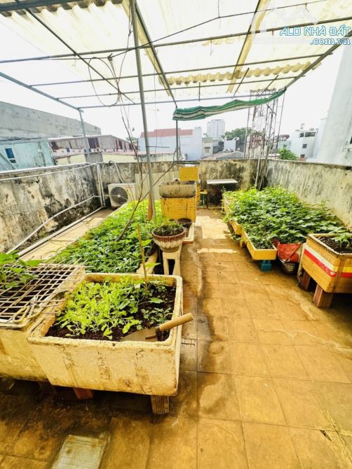 bán gấp nhà hxh Lê Thánh Tông - ngang 4 dài 17m - 3 tầng btct - giá 5.8 tỷ tl - 2