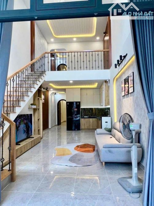 NHÀ 2 TẦNG MỚI LUNG LINH TẶNG FUll NỘI THẤT 1/NGẮN 20M LÊ VĂN KHƯƠNG- Q12. - 2