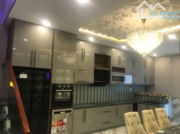 BÁN NHÀ 3 TẦNG SIÊU ĐẸP ĐƯỜNG CỒN DẦU 24, HOÀ XUÂN, CẨM LỆ, ĐÀ NẴNG. GIÁ: 7,390 TỶ TL - 2