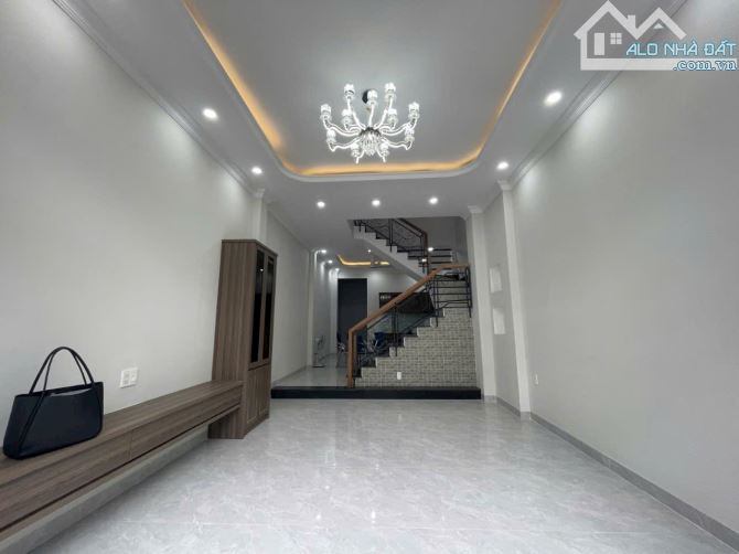 ⭐️ 7.9 tỷ ,70m2 , 4 tầng ,Ngay sát chợ Hiệp Bình , thủ đức. - 2