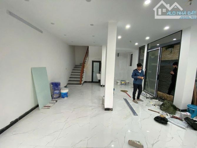 NHÀ MỚI ĐẸP TRÍCH SÀI TÂY HỒ 90M2 4 TẦNG 4M MẶT TIỀN 13.5 TỶ - 2