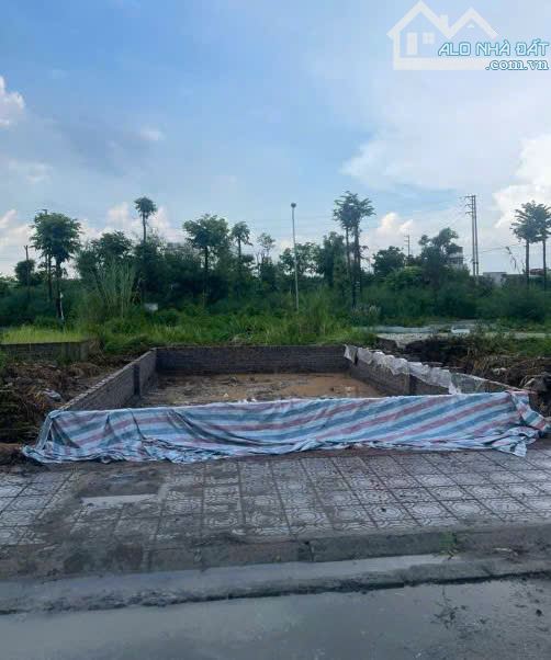Duy nhất 50m2 mặt tiền siêu rộng 4.35m hướng Bắc, gần công viên, sau lưng đường 16m. SĐCC