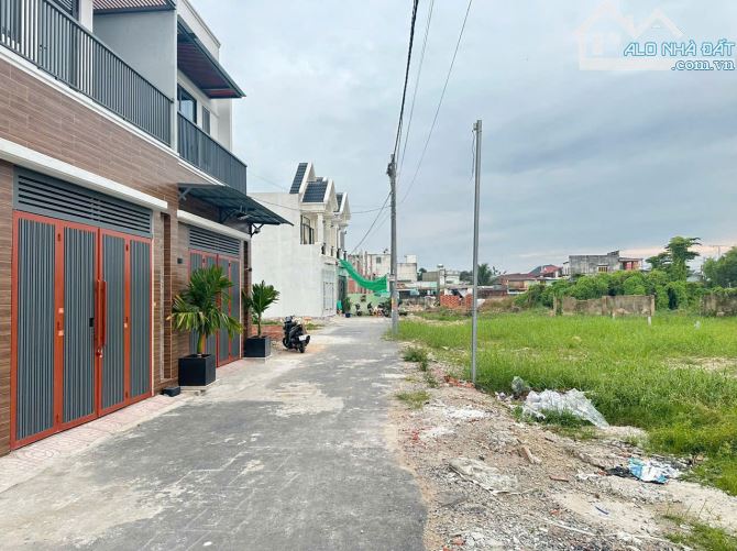 CÒN 1 LÔ DUY NHẤT LÔ ĐẤT KDC BỬU HÒA. DT: 80M2 SỔ RIÊNG THỔ CƯ 100% ĐƯỜNG OTO. GIÁ 1,8 TỶ - 2