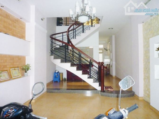 Bán Nhà Tên Lửa - MT ĐS24A - Rộng 20m - 90m2 - Nhỉnh 13 Tỷ - 2