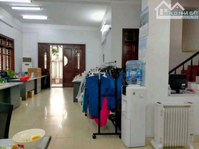 Bán Gấp Định Công  Hoàng Mai  37m2 - mặt tiền 4.6m  Giá hơn 6 tỷ  ✅ Nhà Mới Thiết Kế Đẹp , - 3