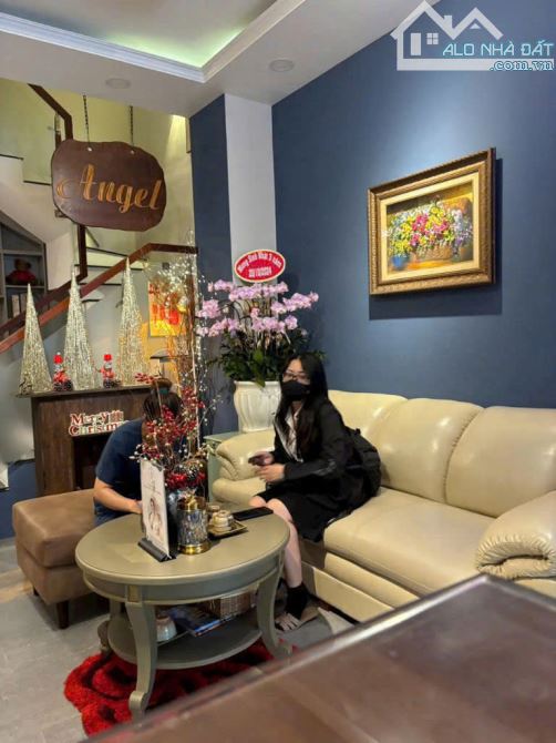 Cần số tiền lớn kinh doanh nên bán nhà mặt tiền 4 tầng đường Nguyễn Trọng Tuyển, Phú Nhuận - 3