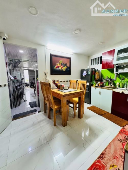 TÂN PHÚ-THOẠI NGỌC HẦU-42M2- 2 TẦNG MỚI ĐẸP -HẺM XE TẢI CÁCH 1 CĂN NHÀ - 3