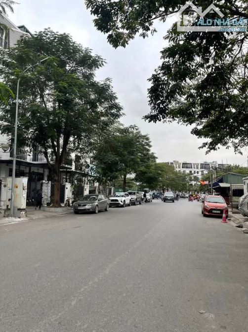 Bán nhà phân lô ô tô tại đường Nguyễn Xiển 75m2, 5 tầng, lô góc, chỉ 22.5 tỷ. - 4