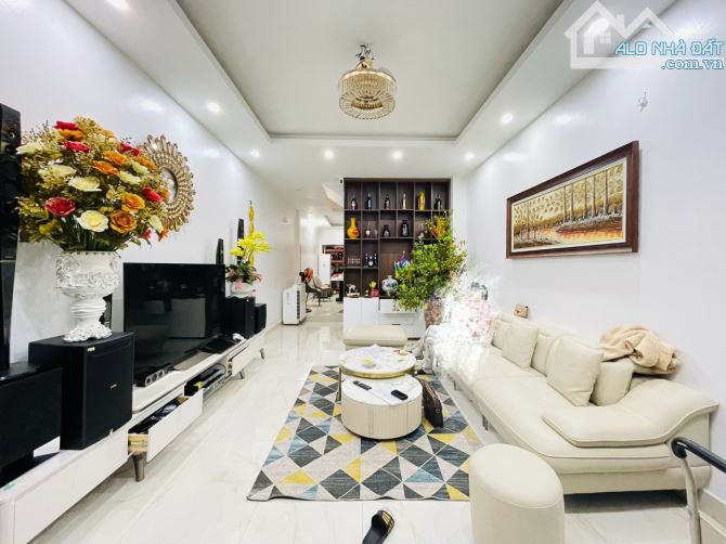 BÁN GẤP LK TIỂU KHU ĐT NAM LA KHÊ HĐ 61m2 x 4T x Mt4,2m giá 17,5 tỷ - 4