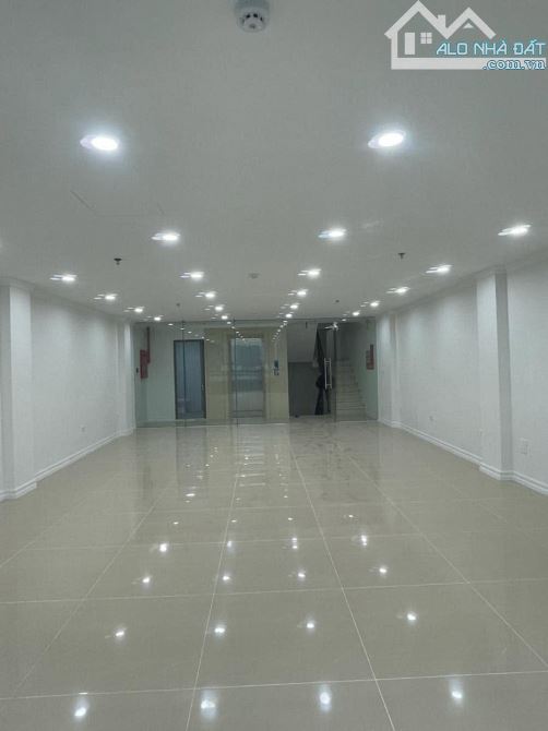 BÁN TOÀ BUILDING VP GÓC MẶT PHỐ CHÙA HÀ - 9 TẦNG * 290M2, MT12,  150 TỶ - VỊ TRÍ VÀNG - 4