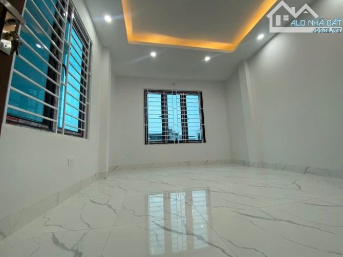 6 TỶ - NHÀ LIÊN MẠC - BTL, 40M2*4T*4M, LÔ GÓC 3 THOÁNG, OTO VÀO NHÀ, Ở VÀ KINH DOANH TỐT - 4