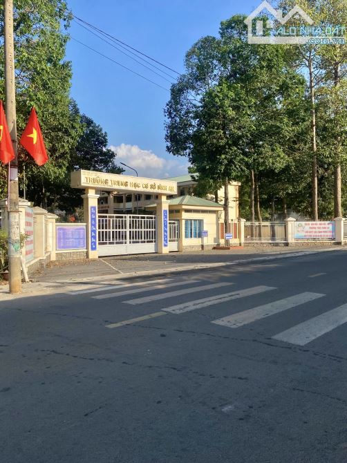 🆘 192m2 (152m2 ONT), Ngang 11M đường Bê Tông. CHỦ NGỢP GIẢM SÂU từ: 3,5 Tỷ chỉ còn 2,8 Tỷ - 5