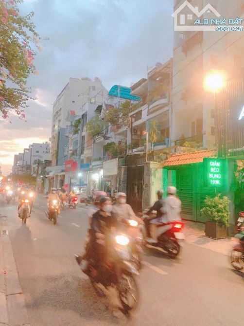 Cần số tiền lớn kinh doanh nên bán nhà mặt tiền 4 tầng đường Nguyễn Trọng Tuyển, Phú Nhuận - 5