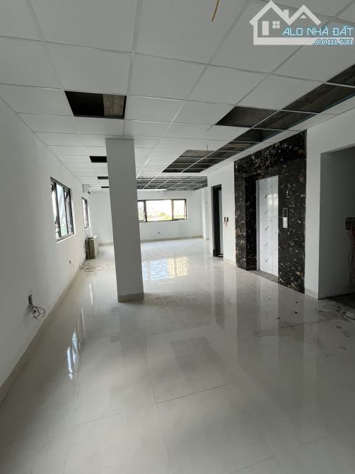 Cho thuê văn phòng Nguyễn Xiển, 80 m2/tầng, sàn thông,  2 mặt thoáng, giá rẻ - 5