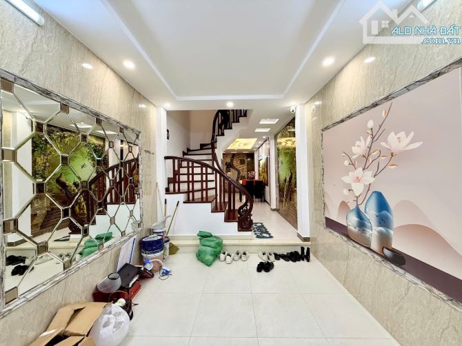 BÁN NHÀ TÂY SƠN- SÁT NGÃ TƯ SỞ- TRUNG TÂM ĐỐNG ĐA- Ô TÔ ĐỖ CỬA- NHÀ ĐẸP Ở NGAY - 6
