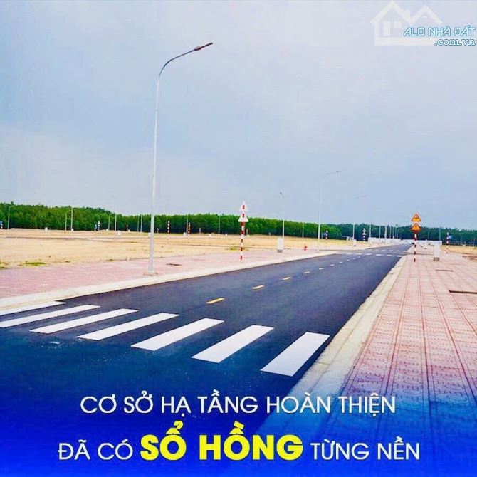 CHỈ VỚI 900TR SỞ HỮU LÔ ĐẤT 100M2 SỔ TRAO TAY, MẶT TIỀN ĐƯỜNG LỚN CÁCH SÂN BAY L.THÀNH 5KM - 6