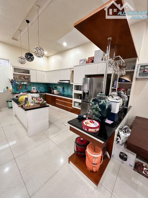BÁN NHÀ THỚI AN Q12- LÊ THỊ RIÊNG- 165M- 8X21M- 3 TẦNG- 13.999 TỶ - 6