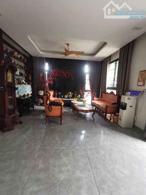 Bán Biệt thự View sông siêu đẳng cấp 400m2, 5 tầng, hầm, 18Tỷ, đường Hà Huy Giáp, Quận 12 - 6