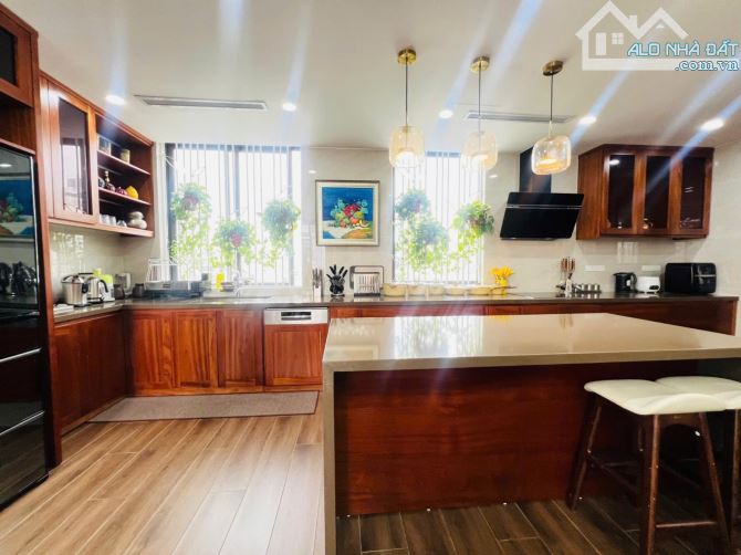 Bán Toà Nhà 12 Tầng mặt phố Triệu Việt Vương, Hai Bà Trưng giá siêu hời 218 tỷ, 150m2 - 6