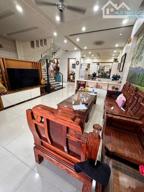 BÁN NHÀ THỚI AN Q12- LÊ THỊ RIÊNG- 165M- 8X21M- 3 TẦNG- 13.999 TỶ - 7