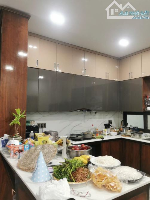 Bán Biệt thự View sông siêu đẳng cấp 400m2, 5 tầng, hầm, 18Tỷ, đường Hà Huy Giáp, Quận 12 - 7