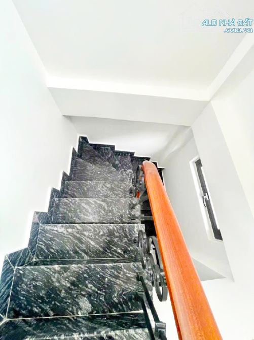 NHÀ HOÀNG QUỐC VIỆT ĐẸP LÔ GÓC 6 TẦNG THANG MÁY, NGÕ 3 GÁC THOÁNG SÁNG DT35m2_7,8TỶ - 7