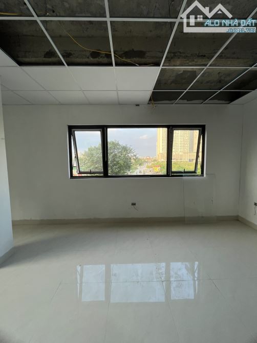 Cho thuê văn phòng Nguyễn Xiển, 80 m2/tầng, sàn thông,  2 mặt thoáng, giá rẻ - 7