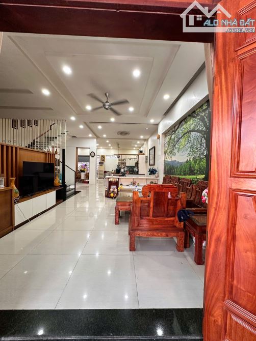 BÁN NHÀ THỚI AN Q12- LÊ THỊ RIÊNG- 165M- 8X21M- 3 TẦNG- 13.999 TỶ - 9