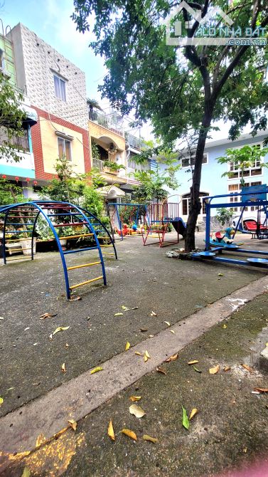 BÁN NHÀ P10 GÒ VẤP- NGUYỄN OANH- 4X17M- HAI MẶT HẺM 8M- 4 TẦNG- 9.X TỶ
